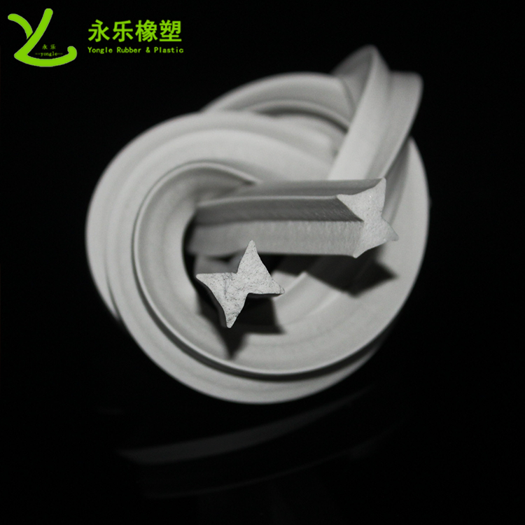 硅膠泡棉膠條，阻燃硅膠泡棉膠條，耐高溫發(fā)泡硅膠條